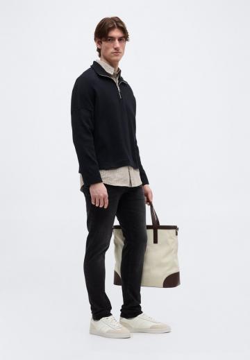 Узкие джинсы