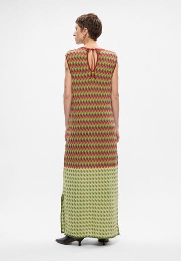 Вязаное платье