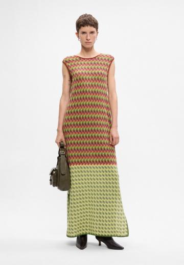 Вязаное платье