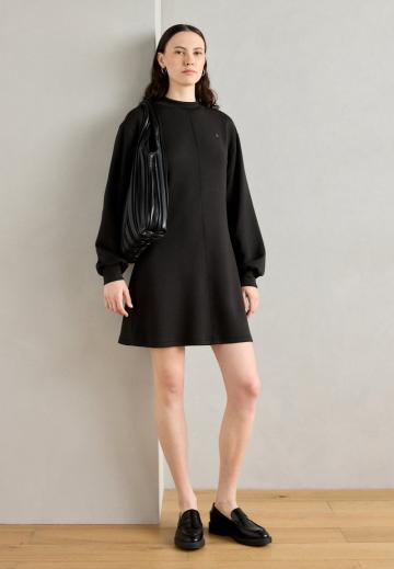 Короткое платье