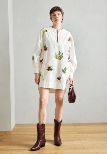 Короткое платье