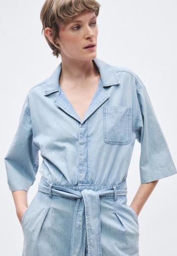 Джинсовый комбинезон