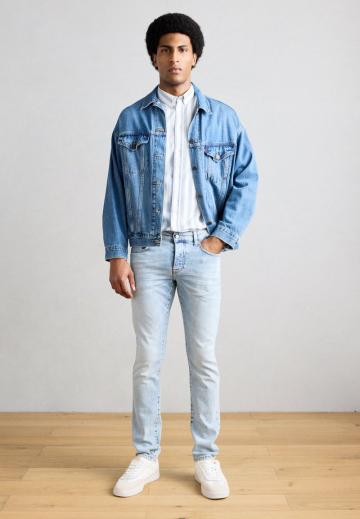 Узкие джинсы