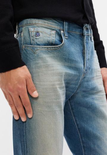 Узкие джинсы