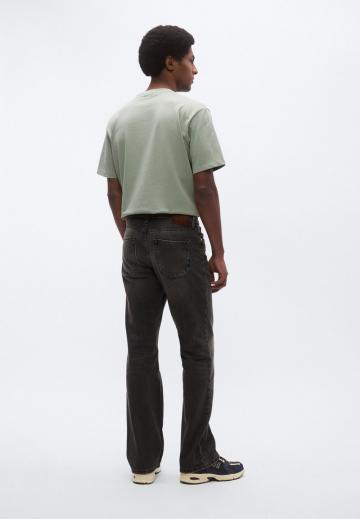 Клешеные джинсы