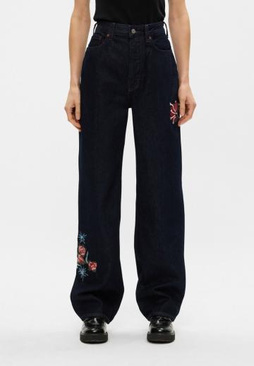 Прямые джинсы