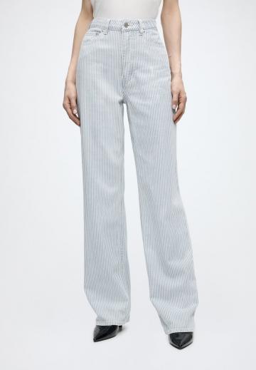 Прямые джинсы