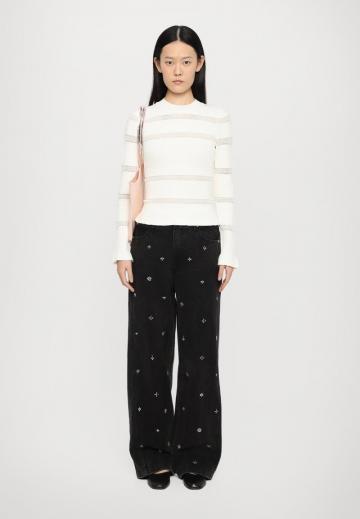 Джинсы бойфренда