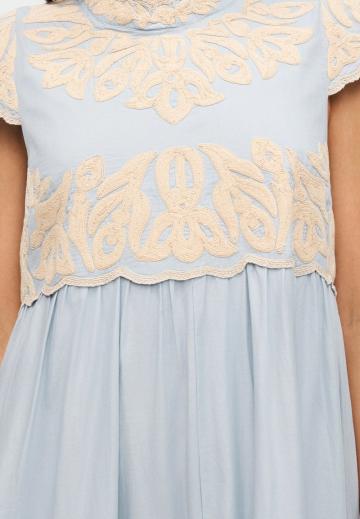 Летнее платье