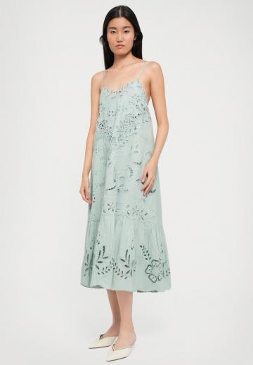 Летнее платье