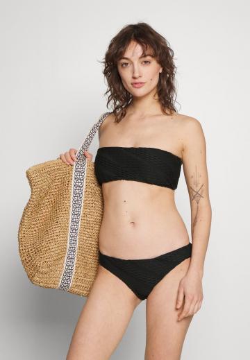 Бюстгальтер без бретелек