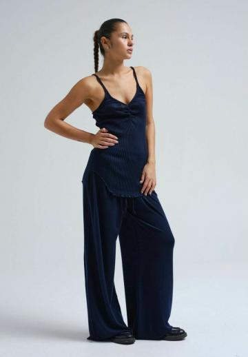 Топ на бретельках