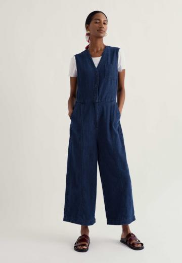 Джинсовый комбинезон