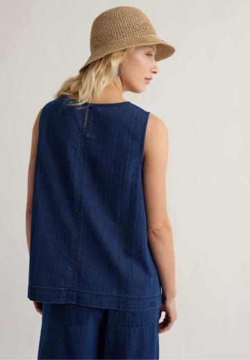 Джинсовая жилетка