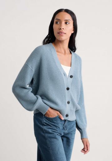 Вязаная кофта