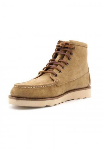 Ботинки на шнуровке