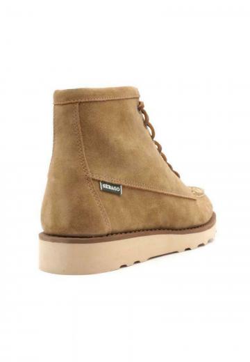 Ботинки на шнуровке