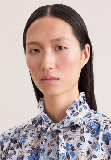 Атласная блузка