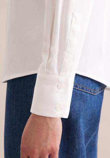 Атласная блузка