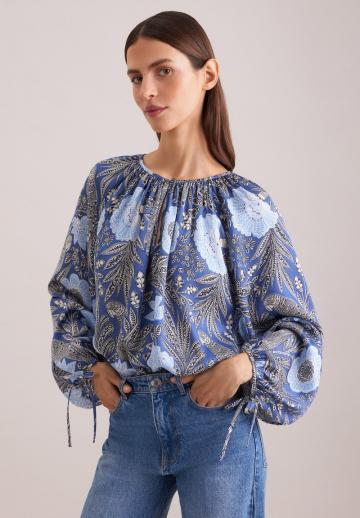 Атласная блузка