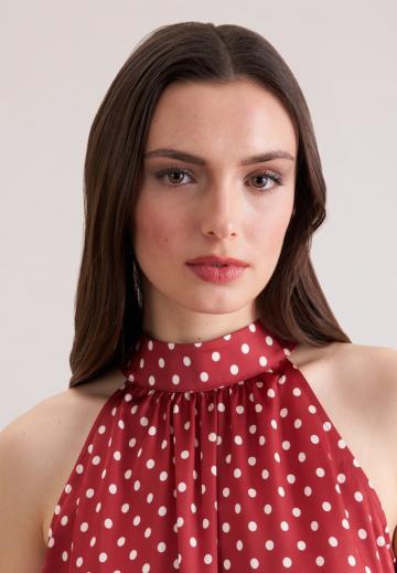 Блузка без рукавов