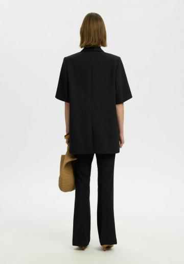 Короткое пальто