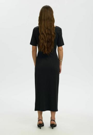 Платье футляр