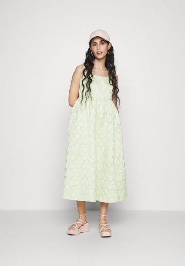 Летнее платье