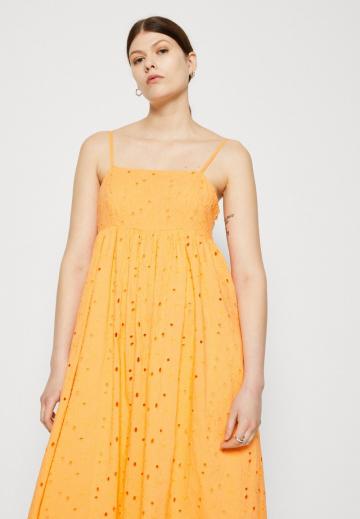 Летнее платье