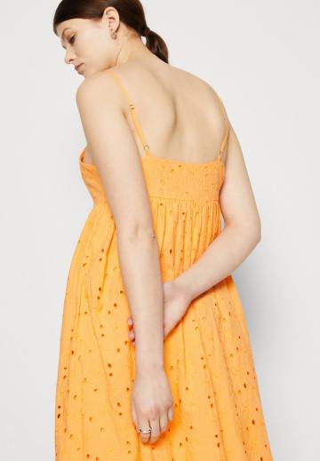 Летнее платье