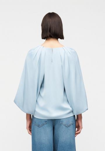 Атласная блузка