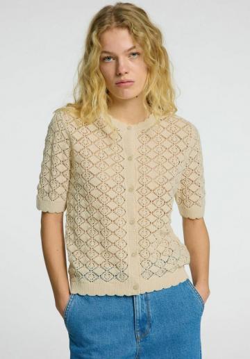 Вязаная кофта