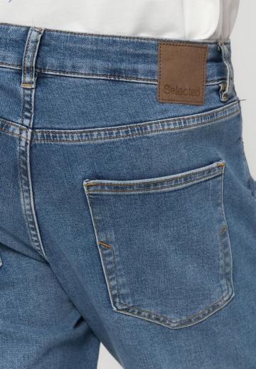 Прямые джинсы