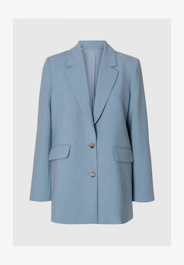 Короткое пальто