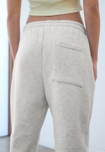 Спортивные штаны