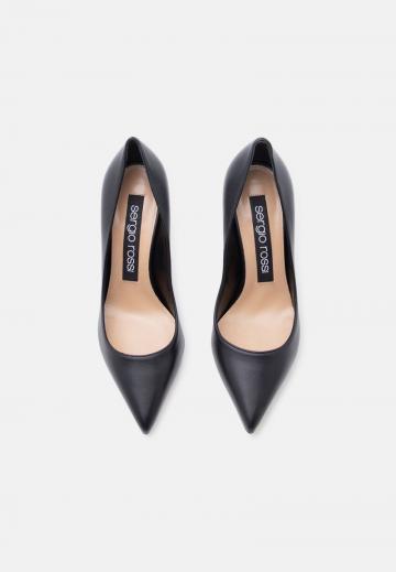 Туфли на высоком каблуке