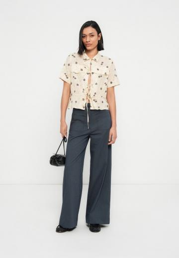 Широкие брюки