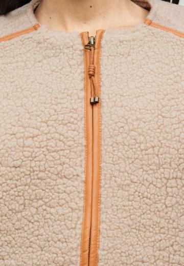 Пуховой жилет