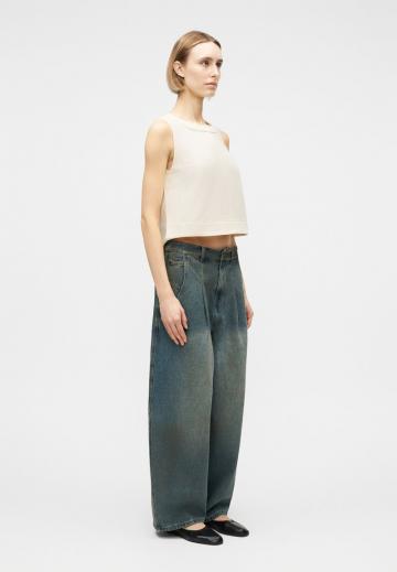 Блузка без рукавов