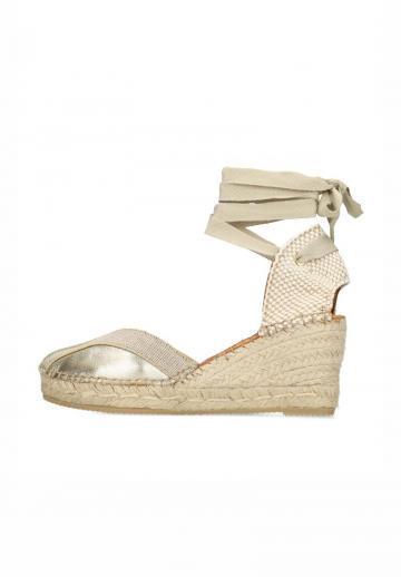 Туфли на шнуровке