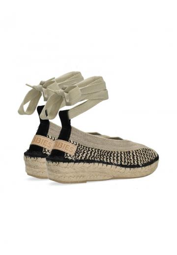 Туфли на шнуровке