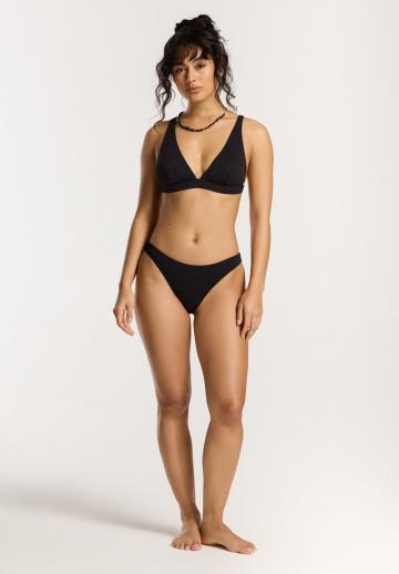 Треугольное бикини