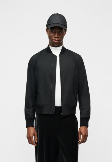 Куртка бомбер