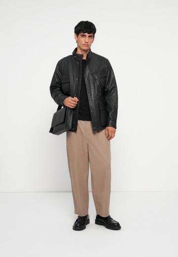Кожаная куртка