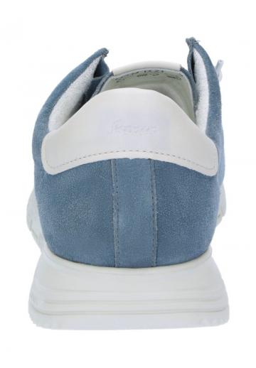 Ботинки на шнуровке