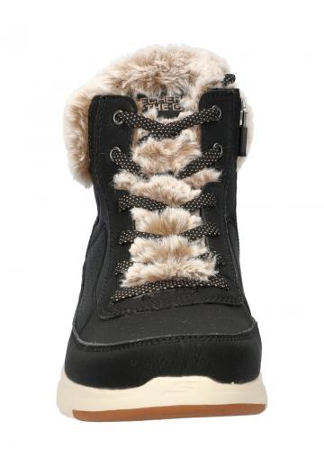 Сапожки на танкетке