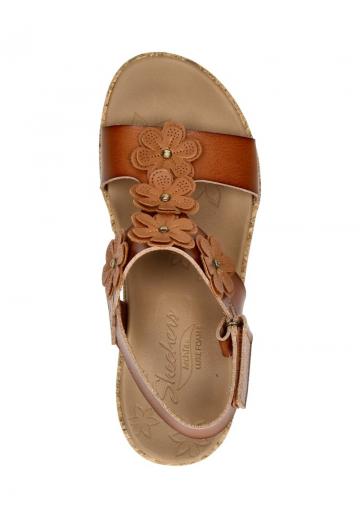 Босоножки на танкетке