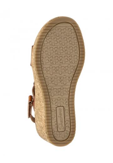 Босоножки на танкетке