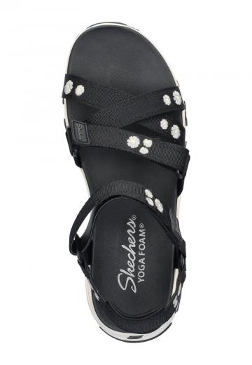 Босоножки на танкетке