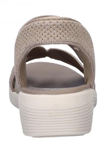 Босоножки на танкетке